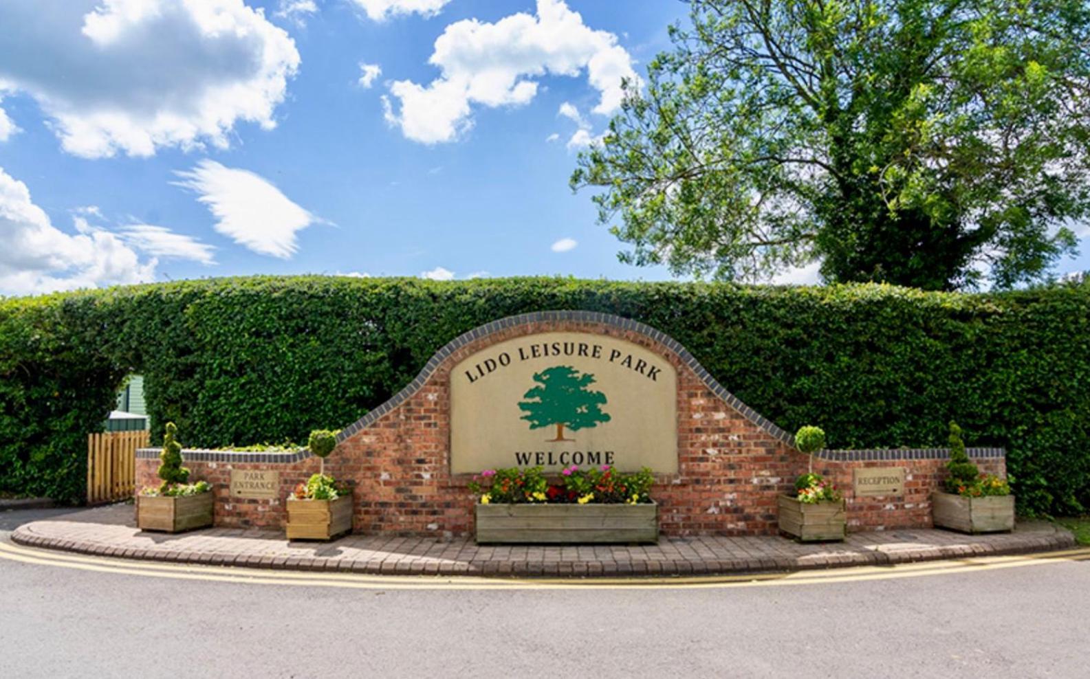 Appleblossom Lodge, Lido Leisure Park, Knaresborough Exterior foto